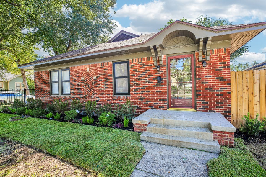 Property photo for 1104 Key Street, Houston, TX
