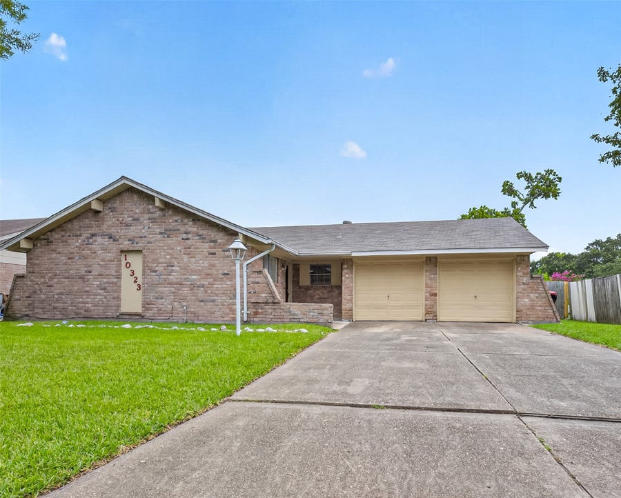 Property photo for 10323 Sweetbrook Drive, Houston, TX