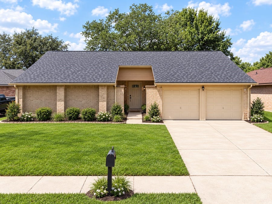 Property photo for 10015 Rustic Rock Road, La Porte, TX