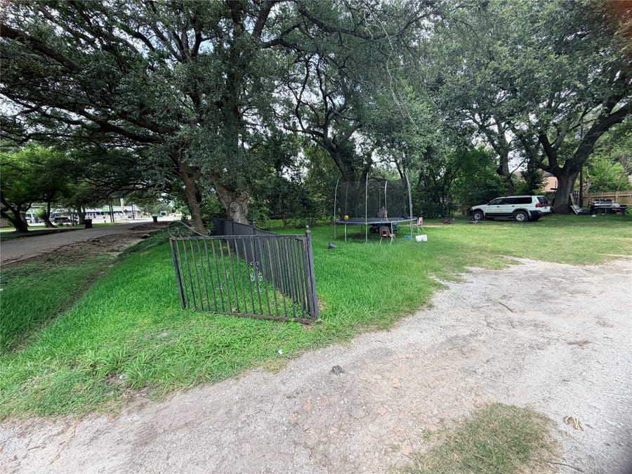 Property photo for 1207 Pirtle Street, La Marque, TX
