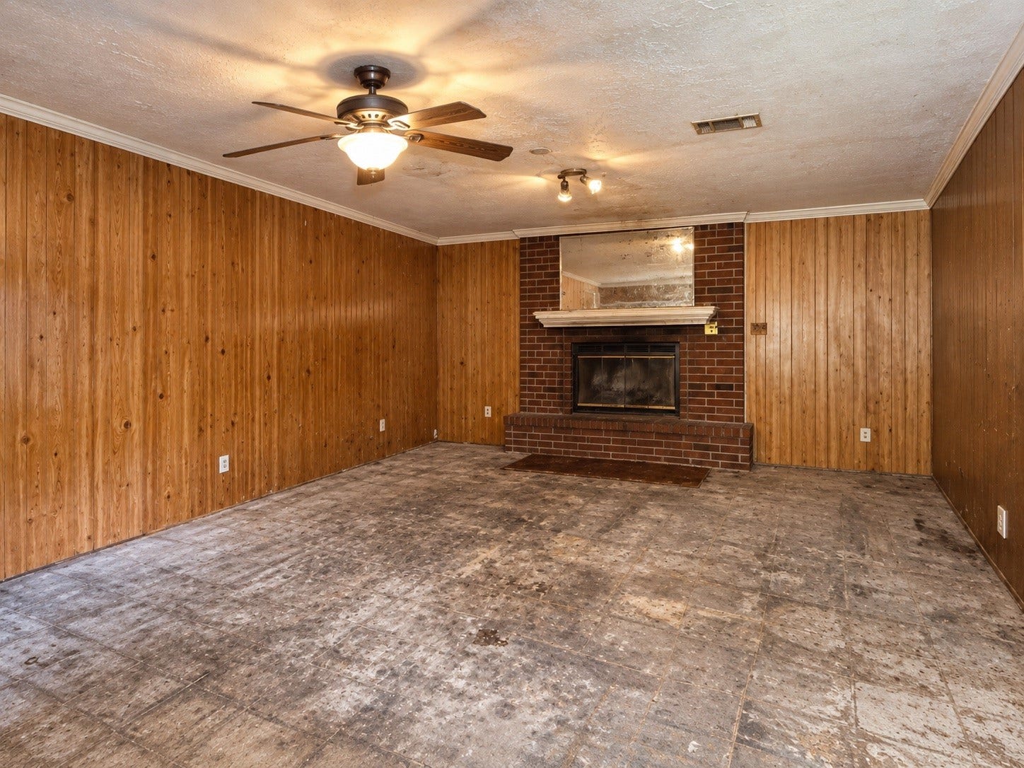 13910 Calhoun Road, Conroe, TX 77302 13910 Calhoun Road, Conroe, TX 77302
