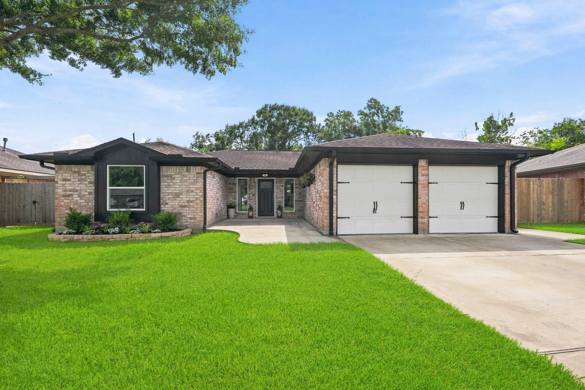 1915 Michele Drive, Sugar Land, TX 77498 Welcome Home! This is the DREAM home for Covington West. Completely remodeled 3/4 bedroom home!
