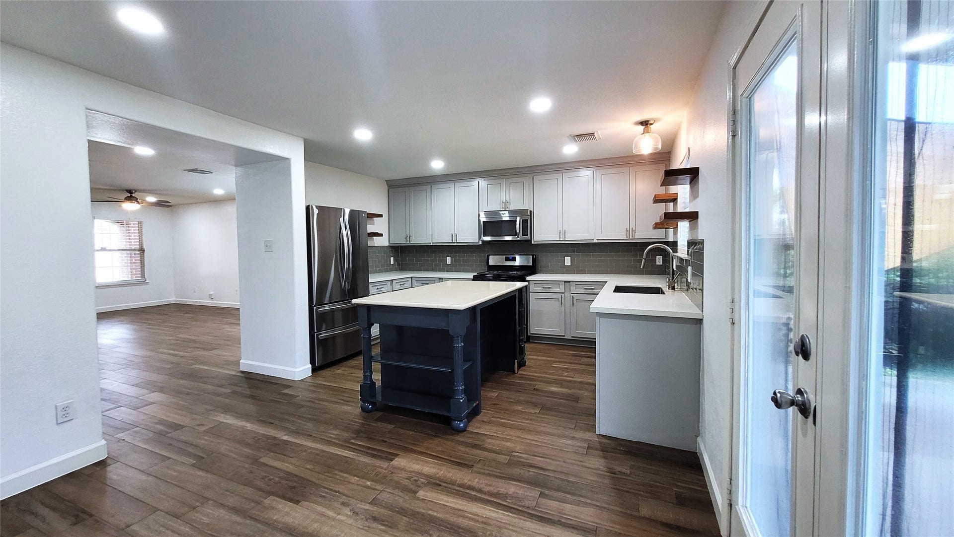 4211 Landshire Bend Drive, Houston, TX 77048