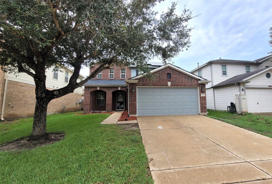 Property photo for 4211 Landshire Bend Drive, Houston, TX