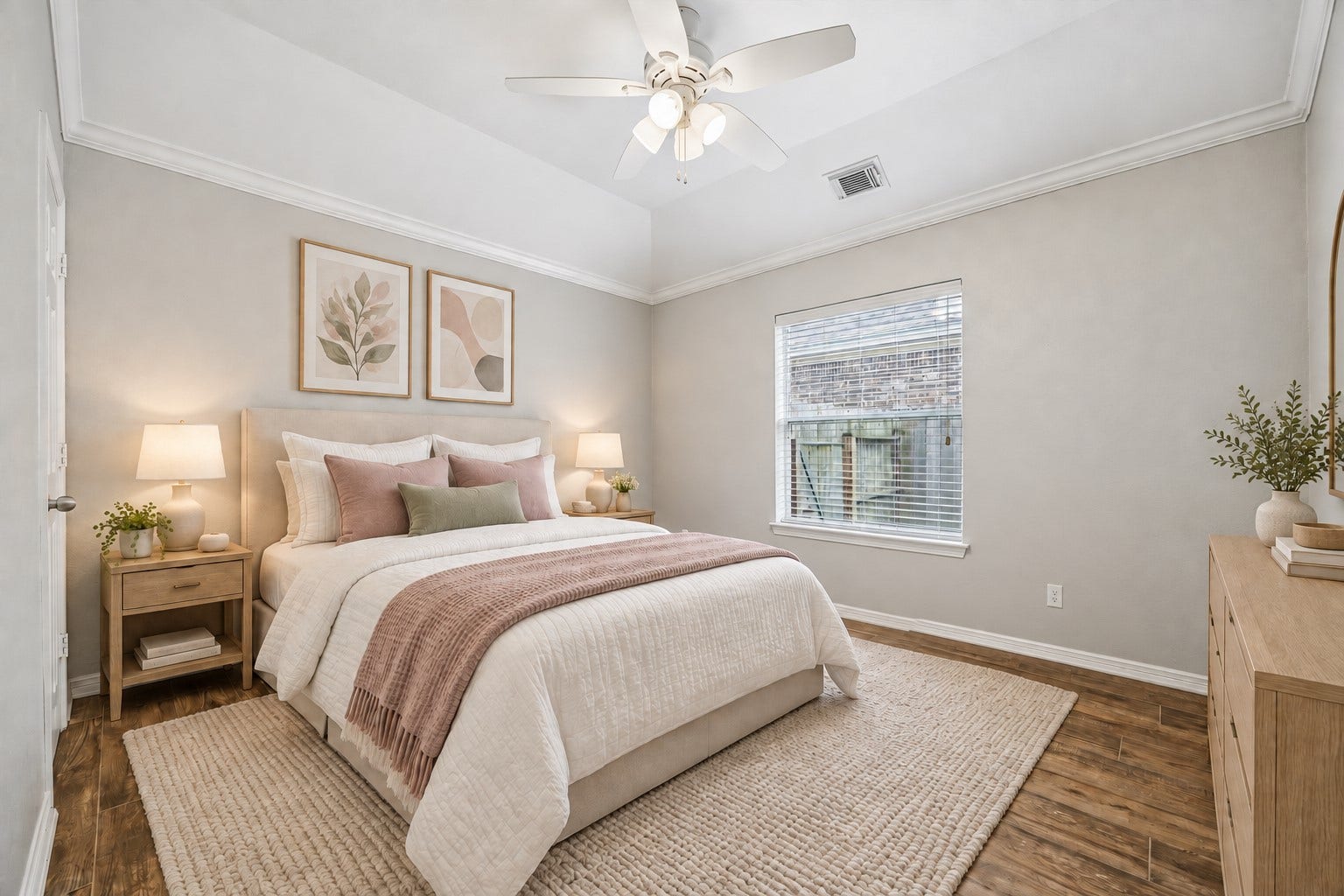 7715 BAYOU GREEN LANE, Sugar Land, TX 77479 BEDROOM 2.
*Virtually Staged