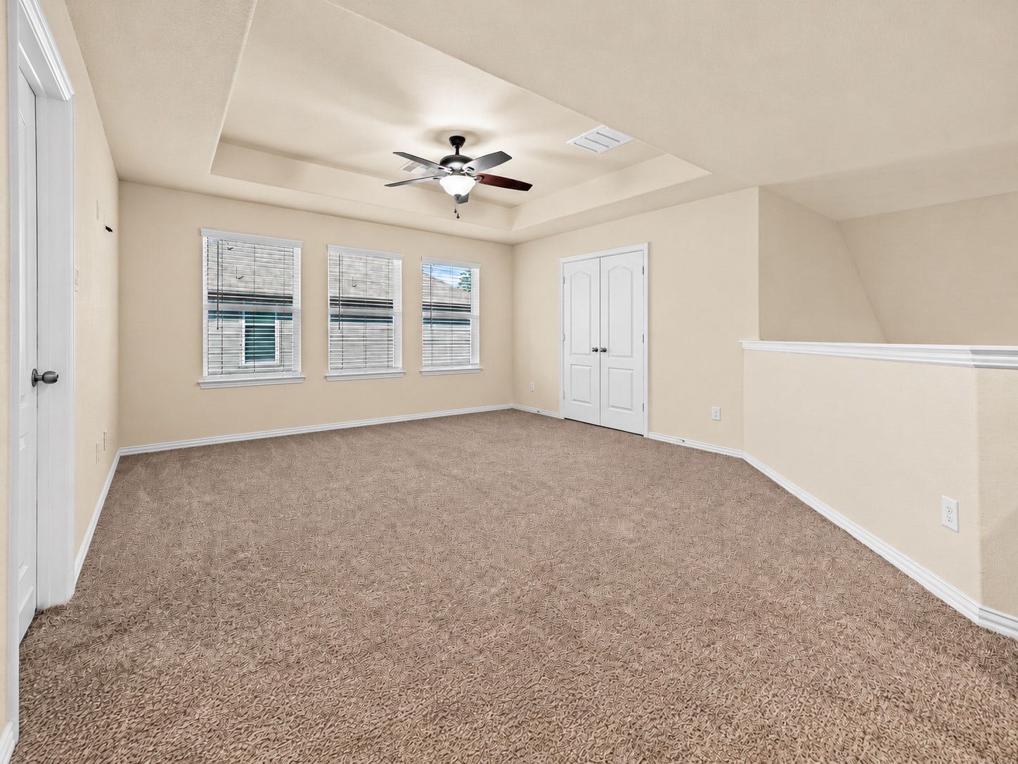 655 W Linnwood Drive, Woodbranch, TX 77357 Make this versatile upstairs retreat your own!