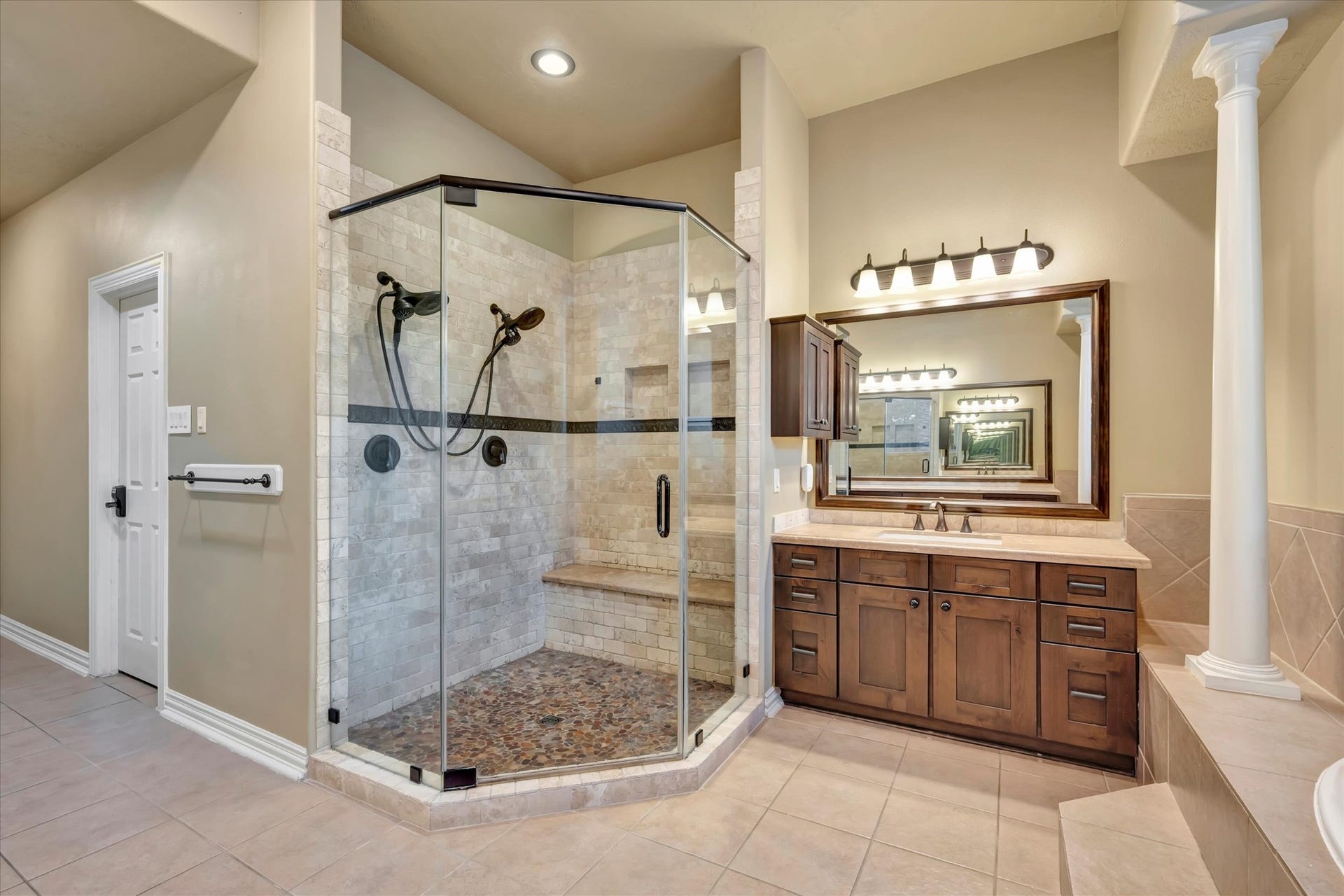 2515 Montclair Court, League City, TX 77573 2515 Montclair Court, League City, TX 77573