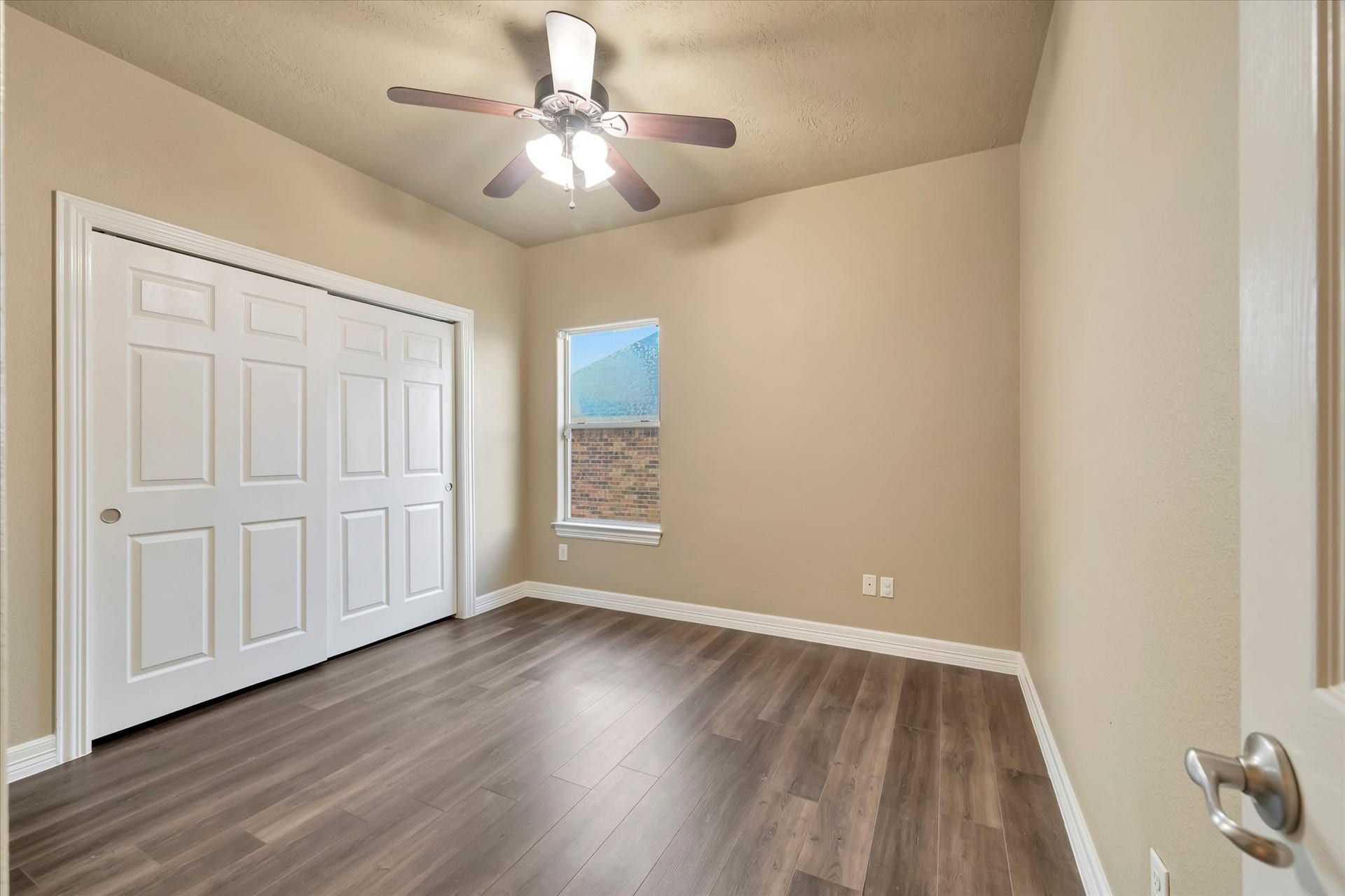 2515 Montclair Court, League City, TX 77573 2515 Montclair Court, League City, TX 77573