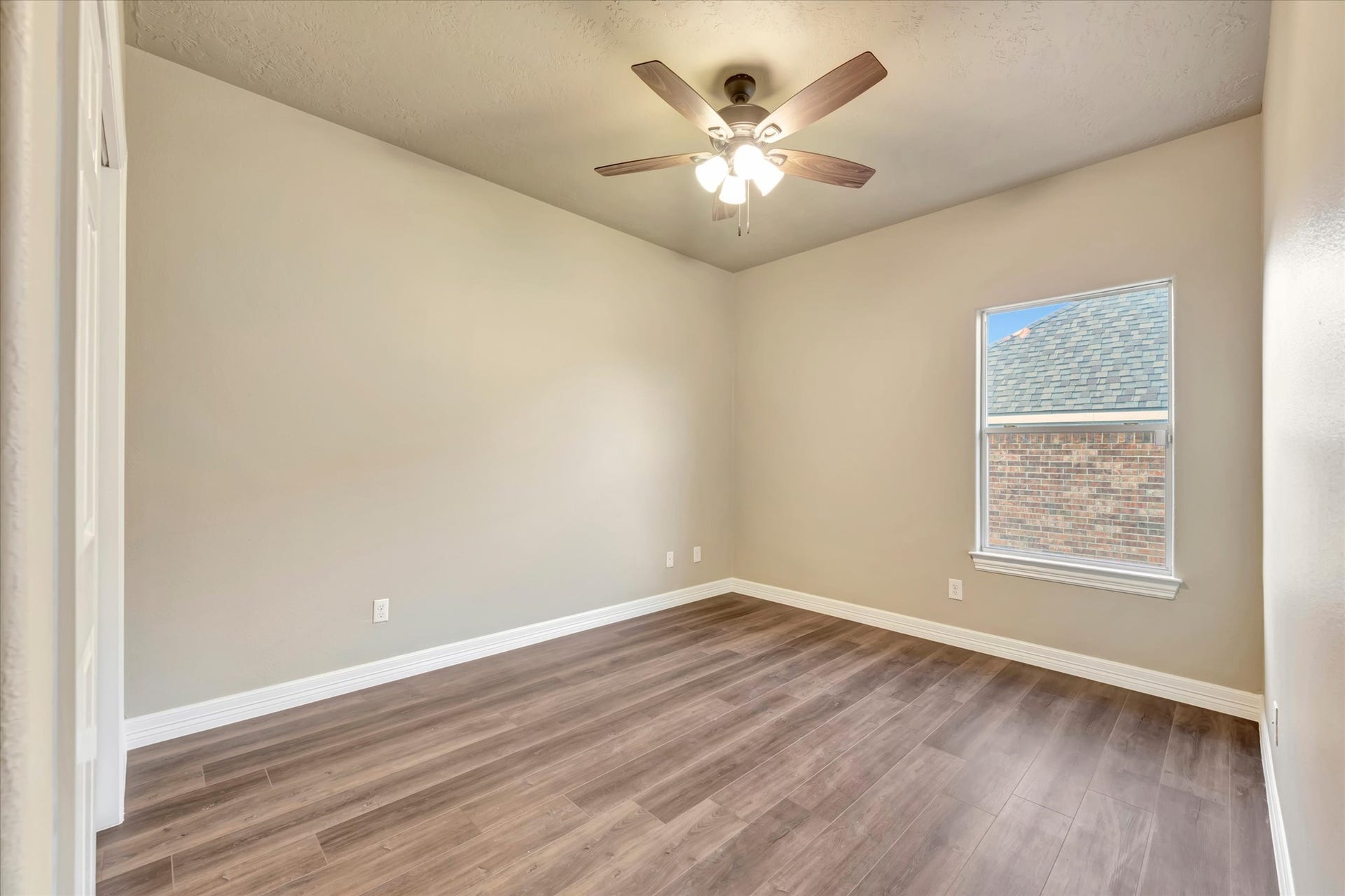 2515 Montclair Court, League City, TX 77573 2515 Montclair Court, League City, TX 77573