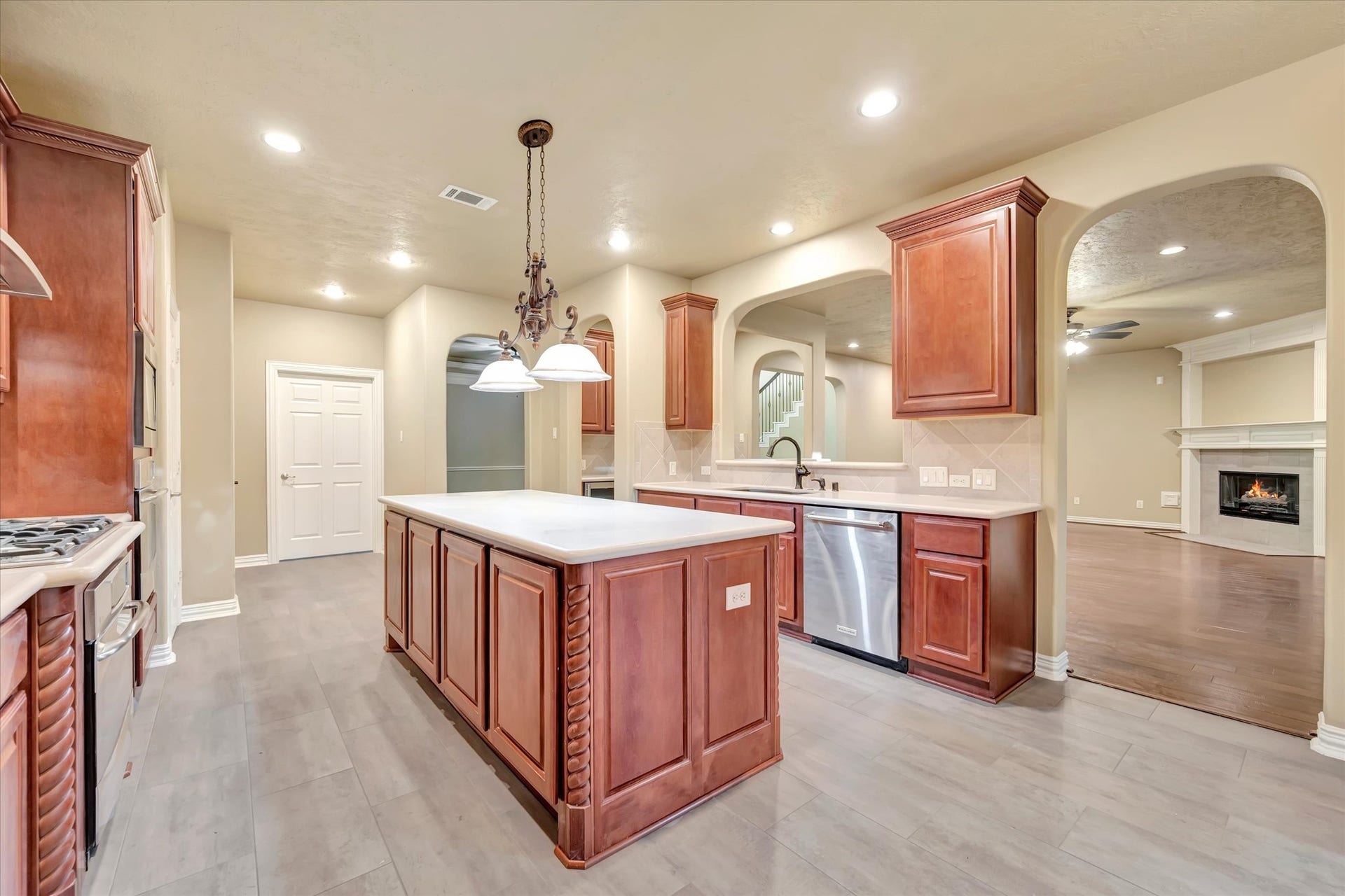 2515 Montclair Court, League City, TX 77573 2515 Montclair Court, League City, TX 77573