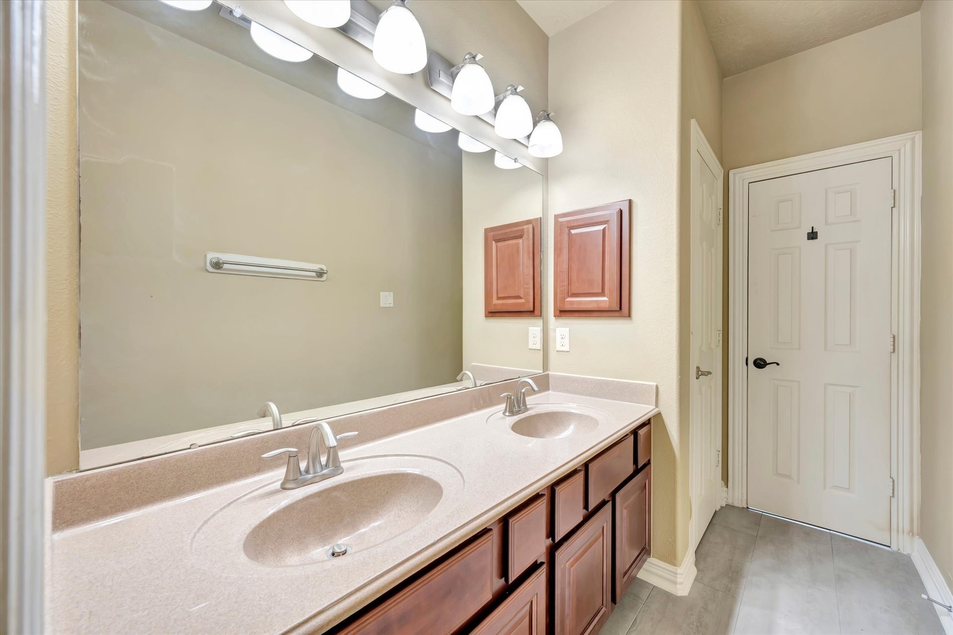 2515 Montclair Court, League City, TX 77573 2515 Montclair Court, League City, TX 77573