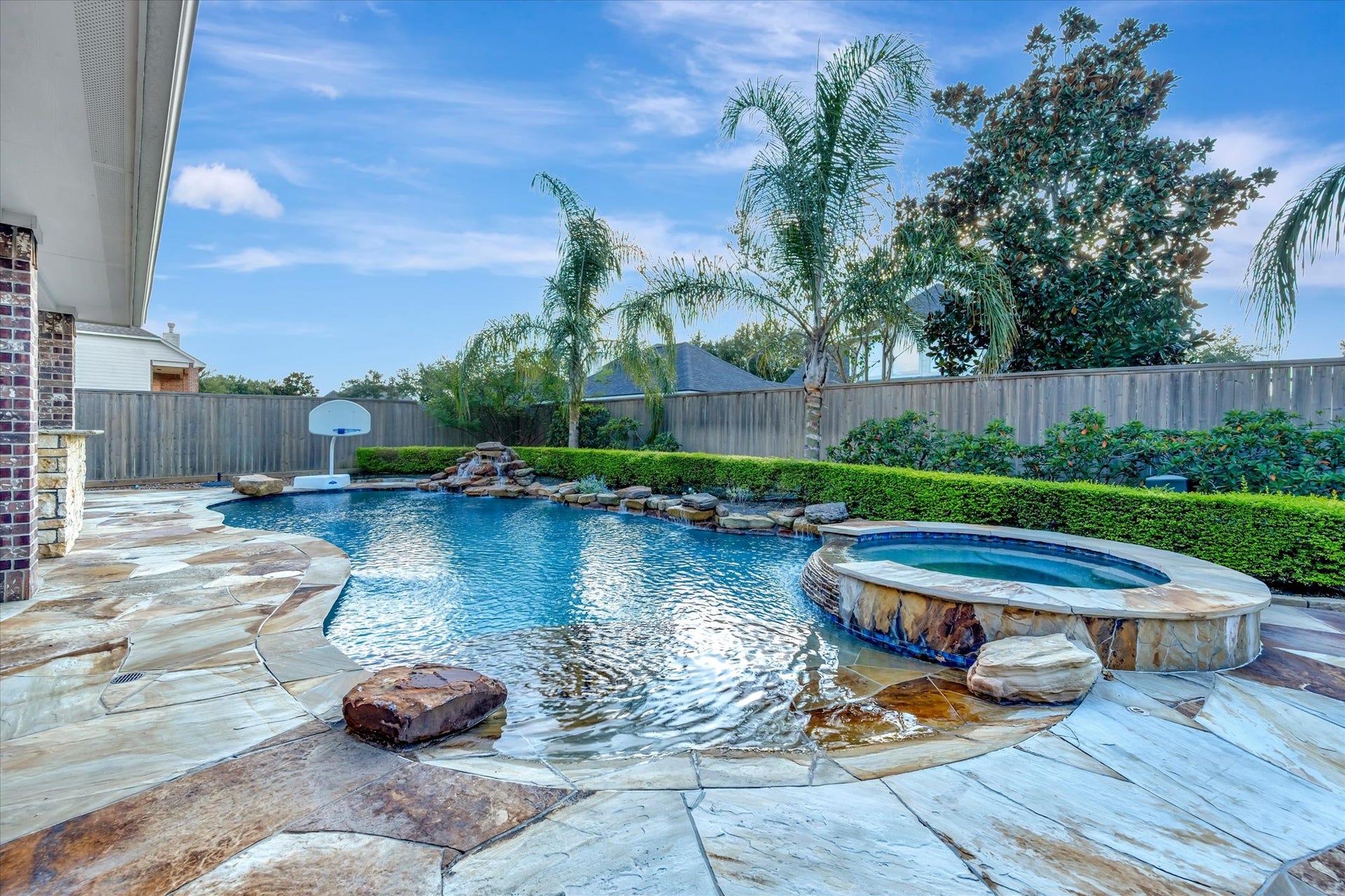 2515 Montclair Court, League City, TX 77573 2515 Montclair Court, League City, TX 77573