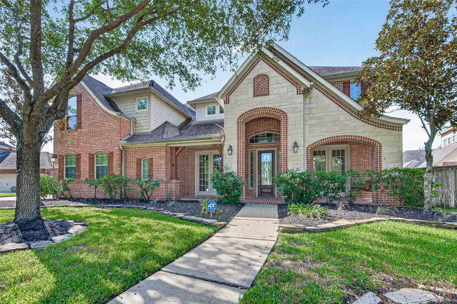 Property photo for 11803 Silverwood Bend Lane, Cypress, TX