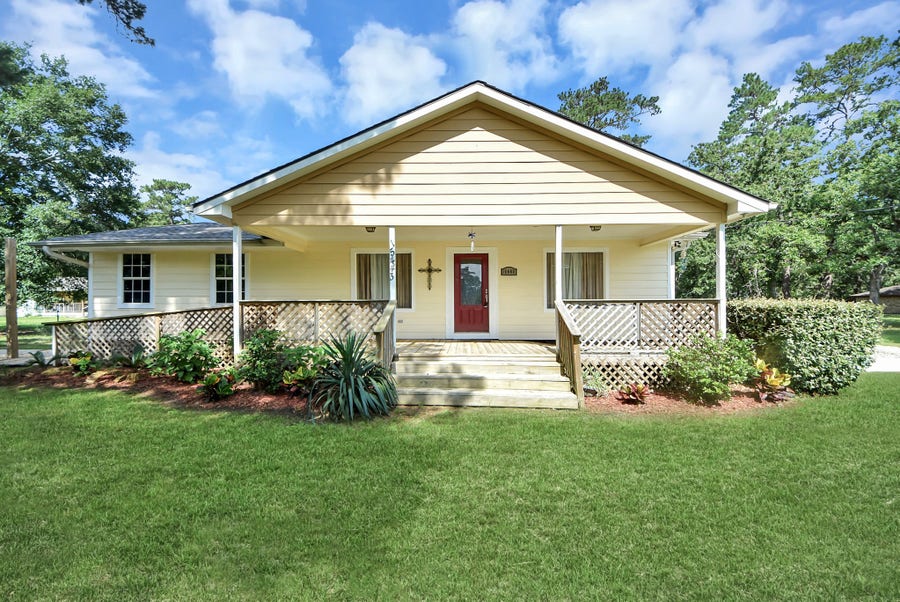 Property photo for 15443 W Loop Dr, Plantersville, TX