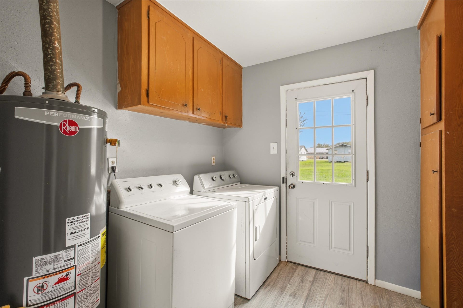 436 7th Street, Hempstead, TX 77445 Washroom
