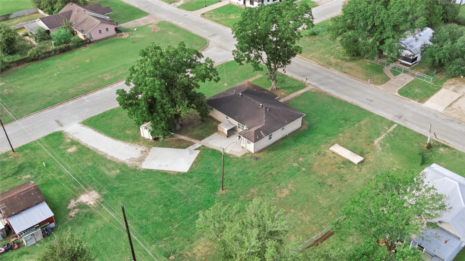 436 7th Street, Hempstead, TX 77445 Amazing View