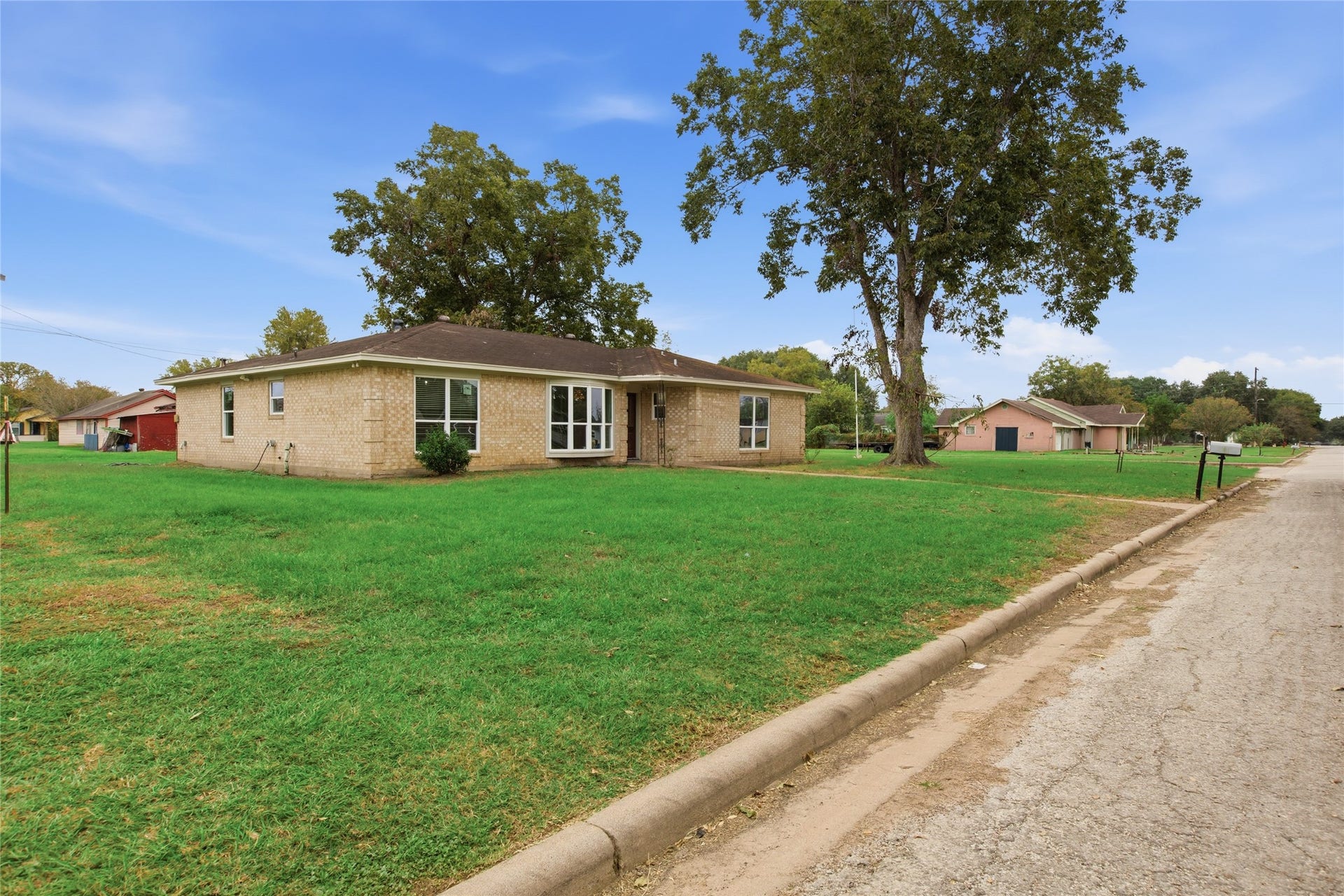 436 7th Street, Hempstead, TX 77445 436 7th Street, Hempstead, TX 77445