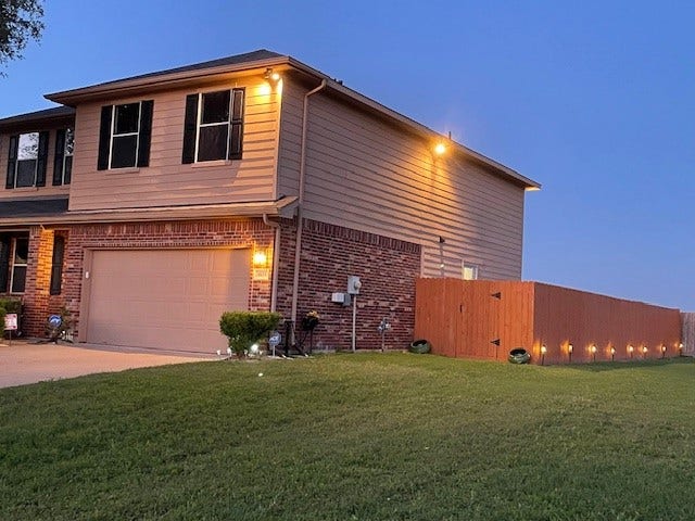 4611 Monarch Blue Lane, Fresno, TX 77545 4611 Monarch Blue Lane, Fresno, TX 77545