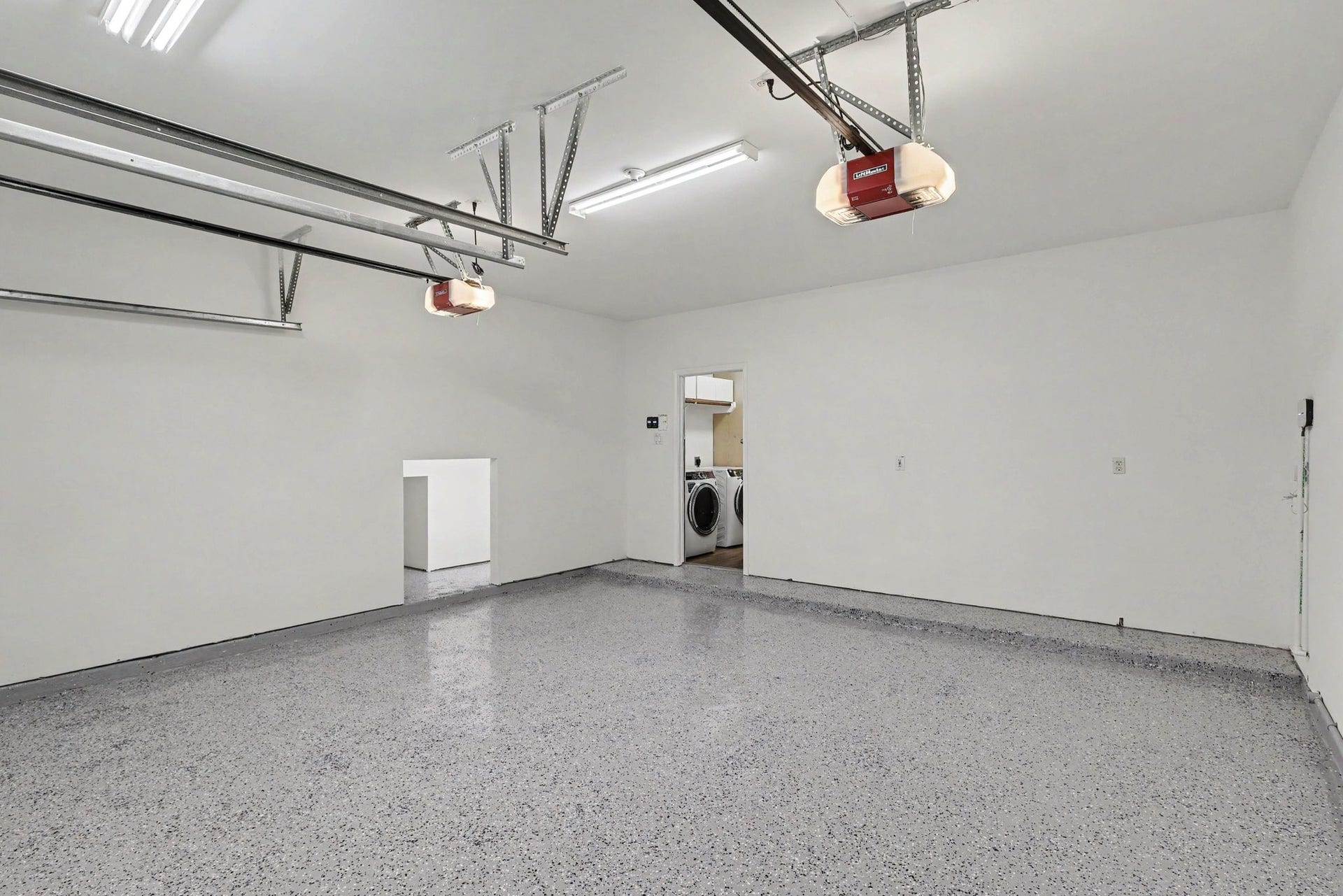 10903 Prairie Hawk Drive, Houston, TX 77064 Epoxy flooring in garage!