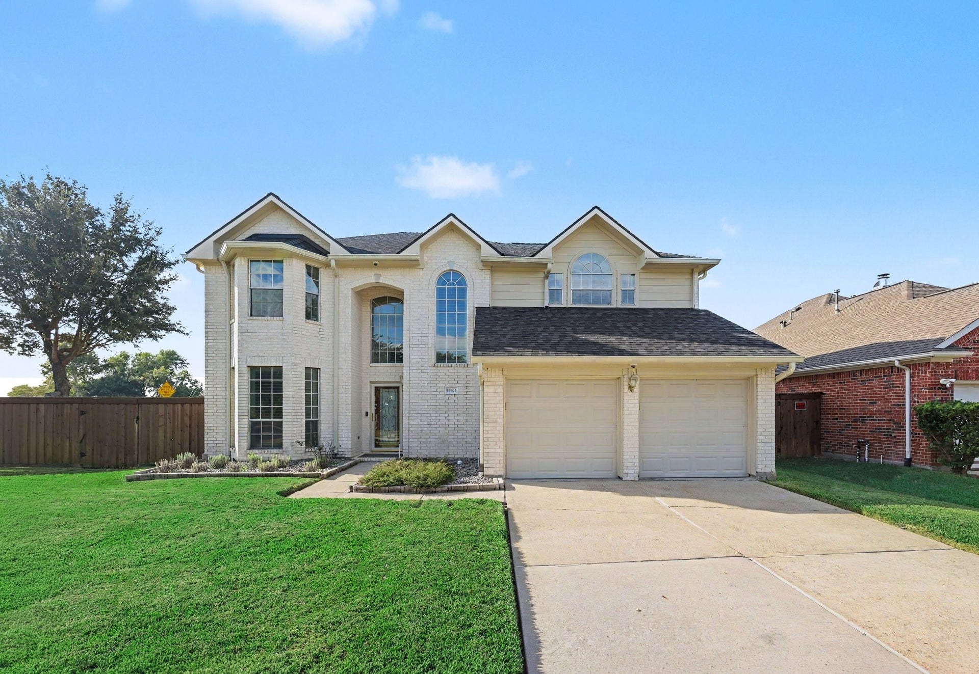 10903 Prairie Hawk Drive, Houston, TX 77064 Welcome to 10903 Prairie Hawk Dr.!