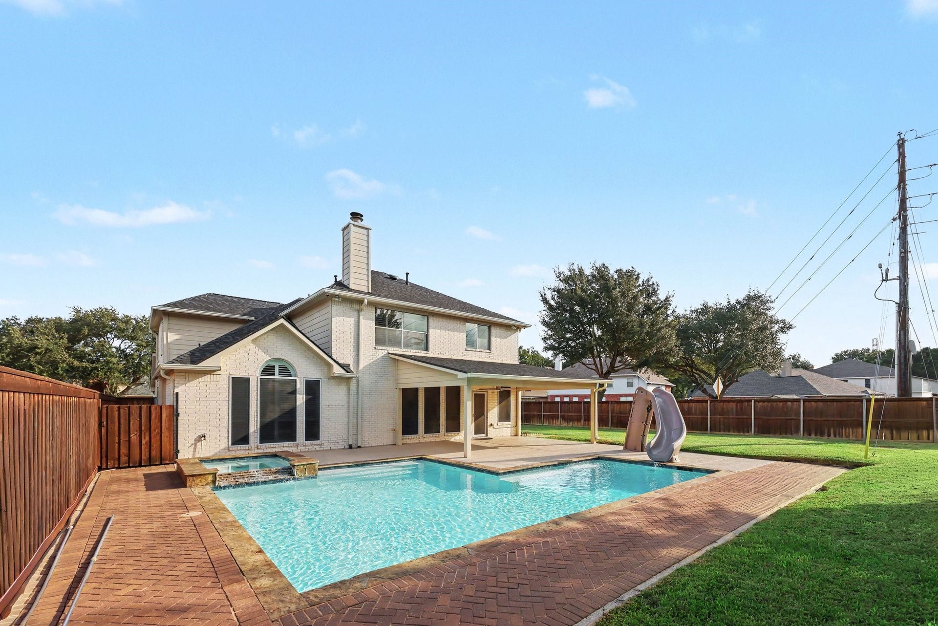 10903 Prairie Hawk Drive, Houston, TX 77064 Large backyard space with pool & hot tub.