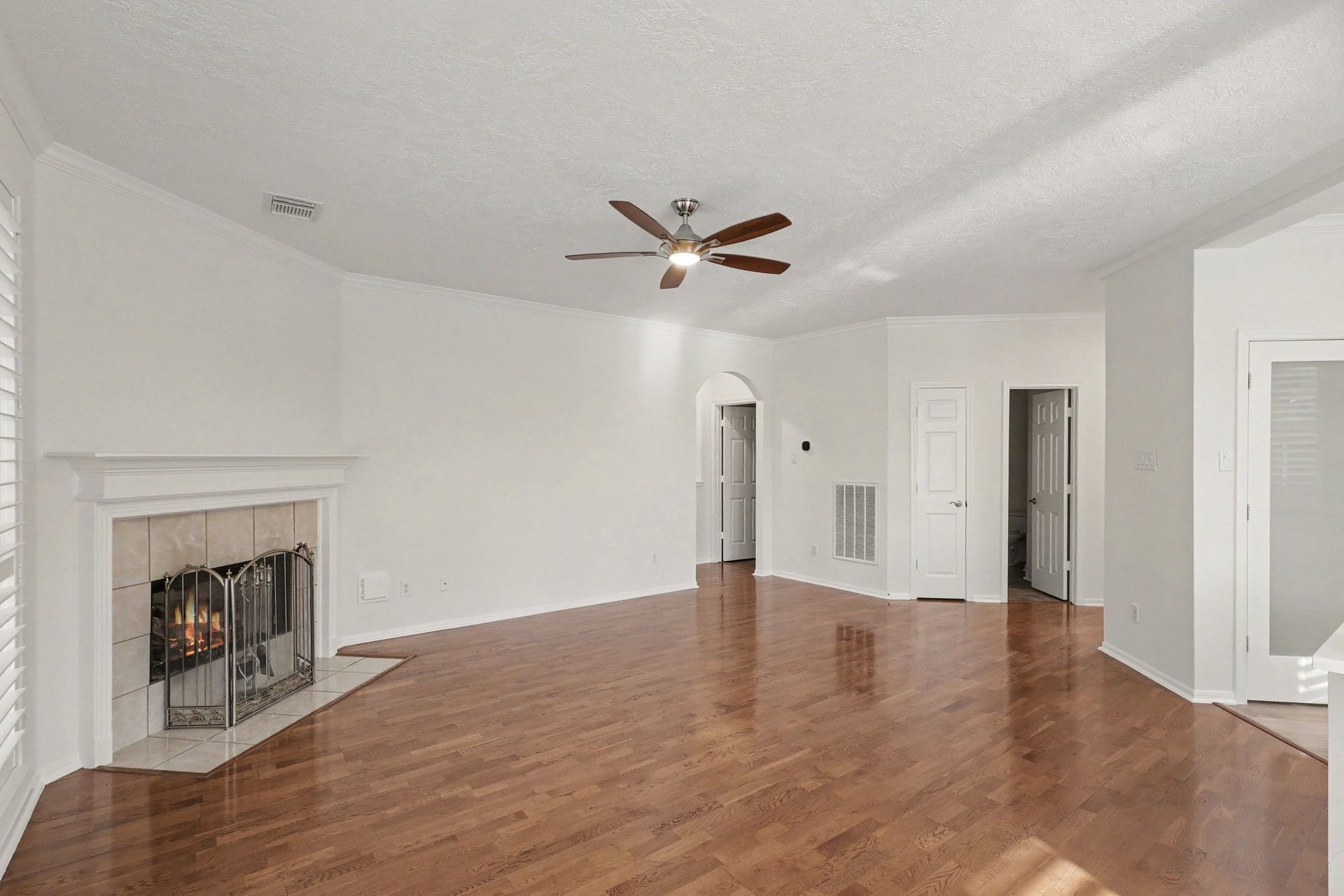 10903 Prairie Hawk Drive, Houston, TX 77064 Gas log fireplace.