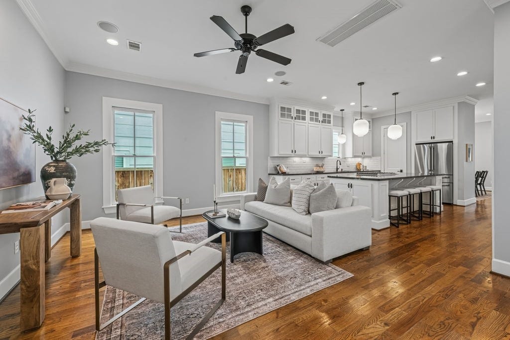An inviting living space designed for relaxed gatherings and effortless everyday comfort.