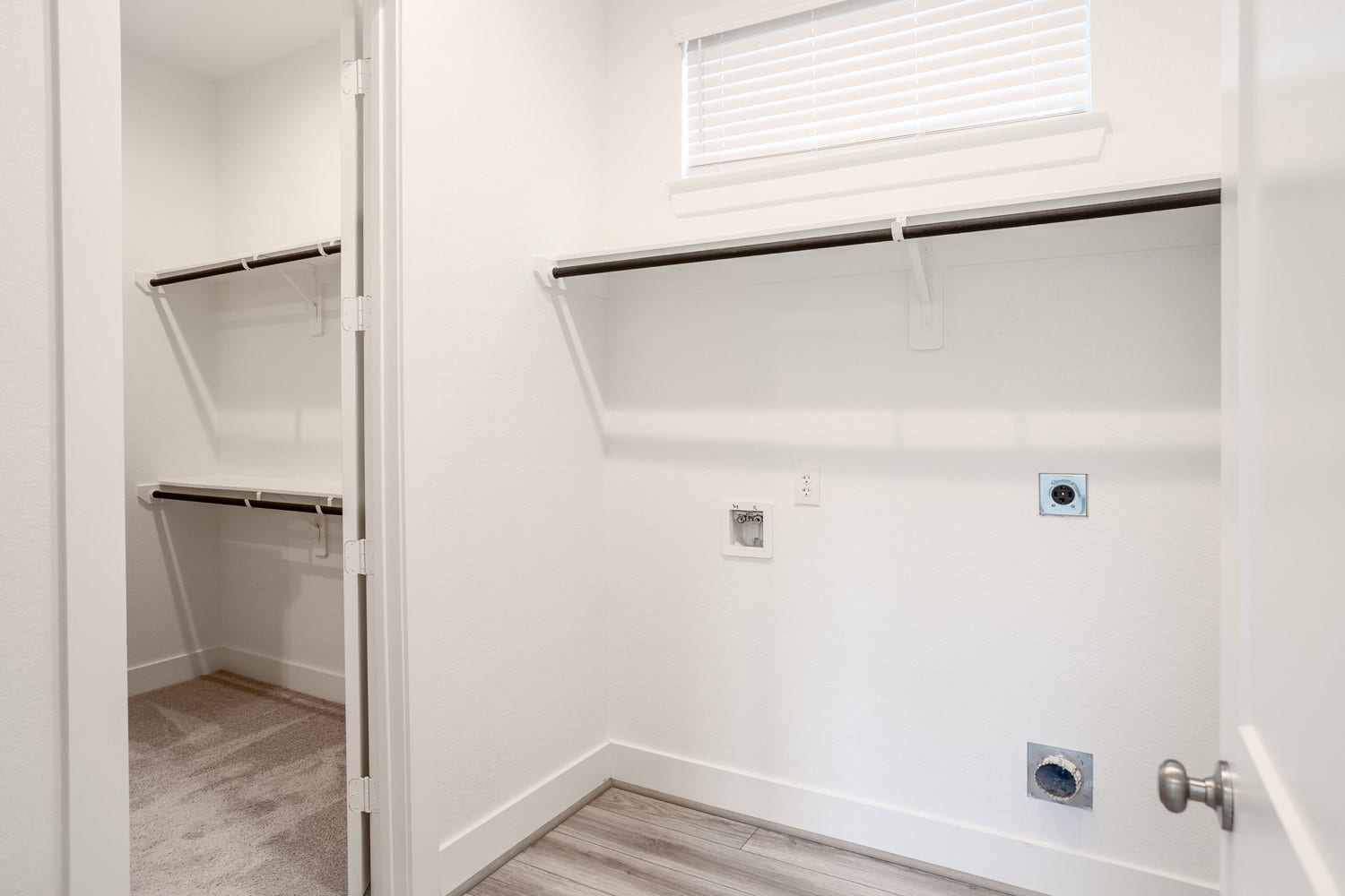10719 Blossom River Drive, Missouri City, TX 77459 Large Primary closet with access to laundry