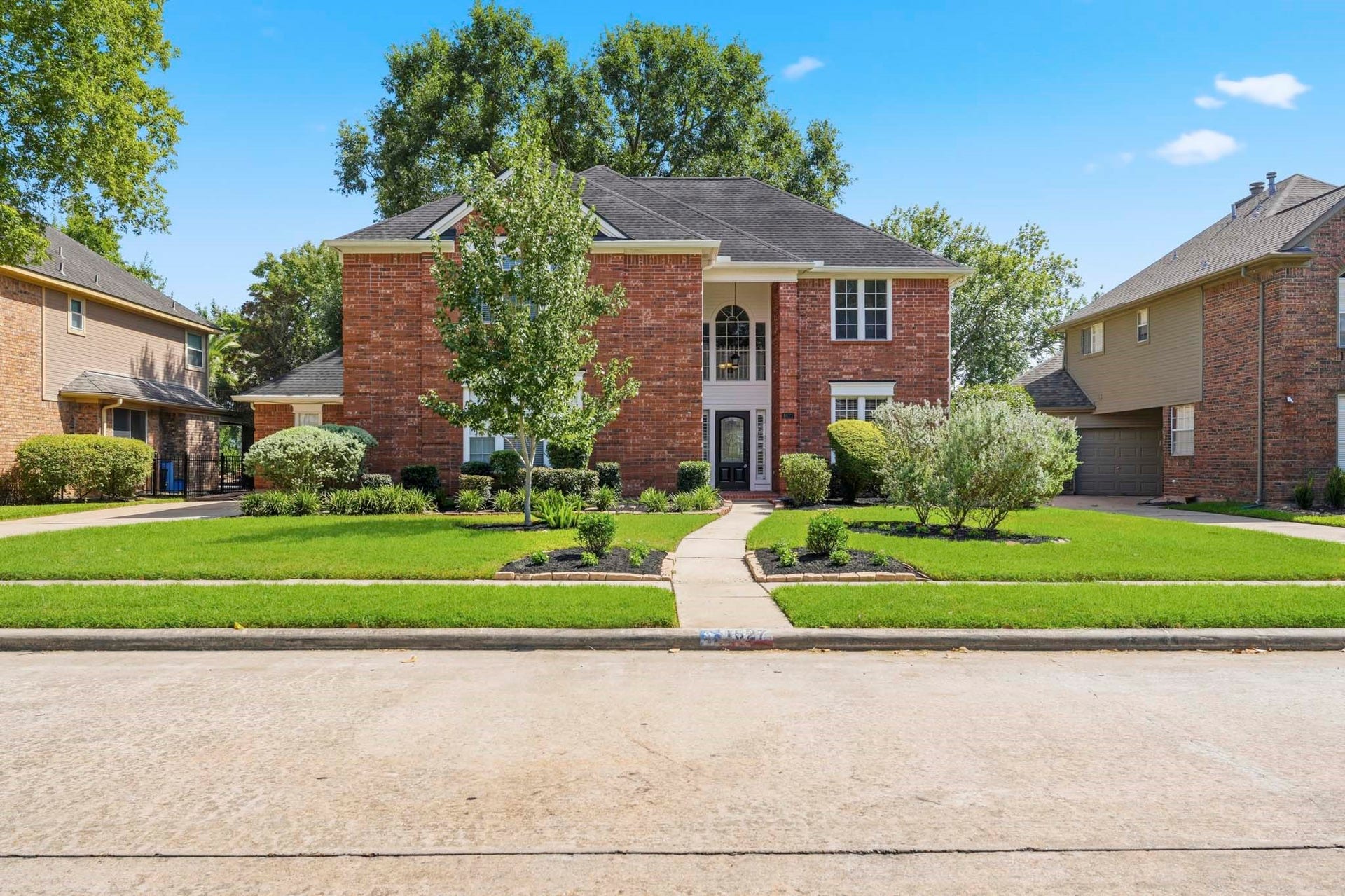 WELCOME HOME! NEWLY UPDATED 4 bedroom on the golf course!