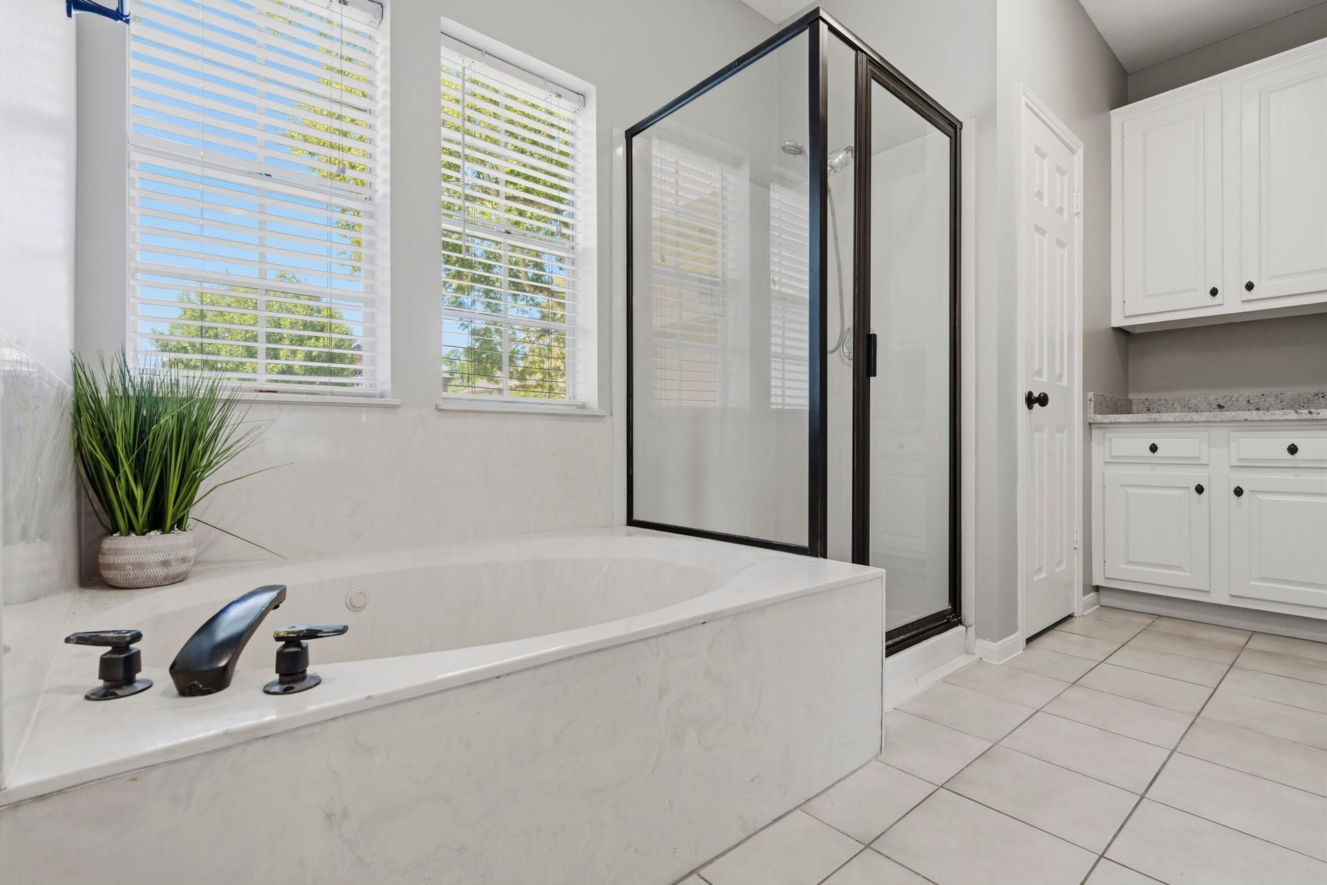 Primary bath