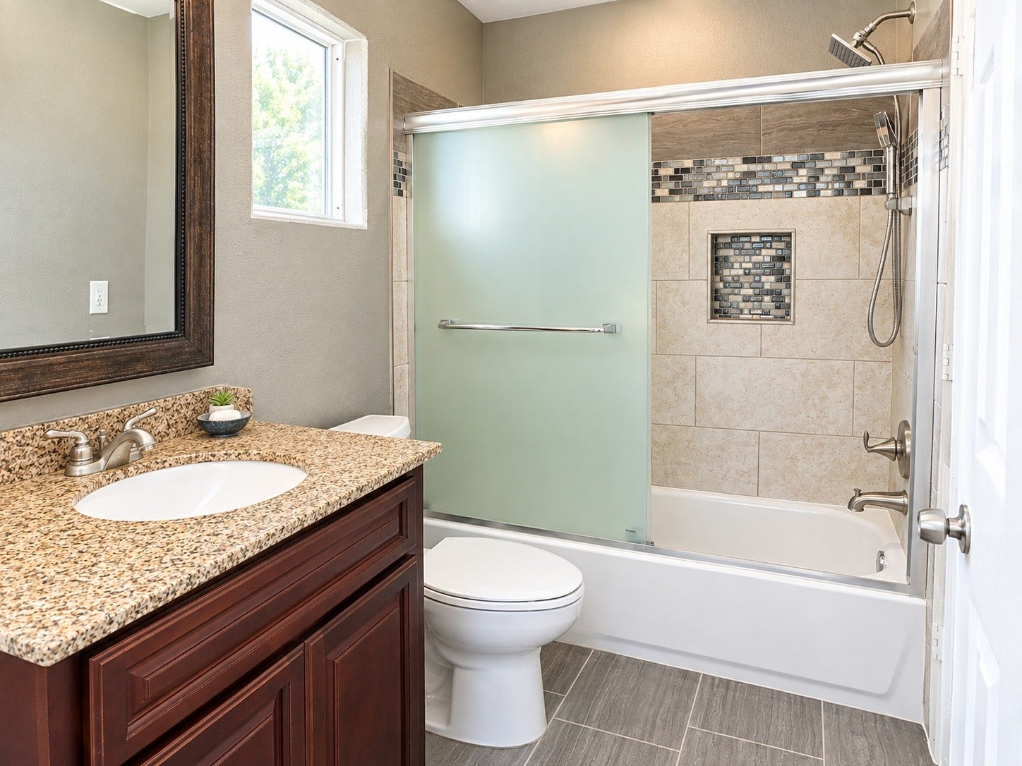 2530 S Sacramento Avenue, Pearland, TX 77581 2530 S Sacramento Avenue, Pearland, TX 77581