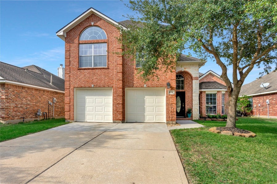 Property photo for 8106 Cove Timbers Lane, Tomball, TX