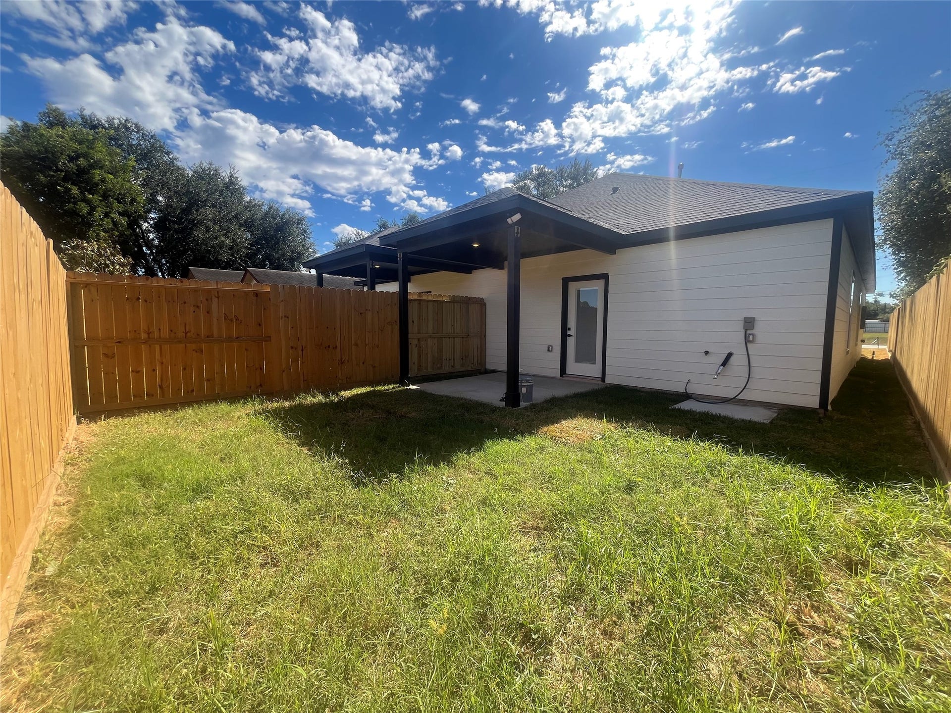 2034 Ferguson Way Unit B Backyard
