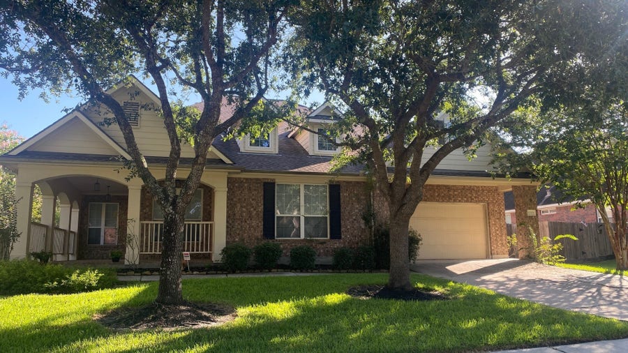 Property photo for 12203 Hidden River Lane, Pearland, TX