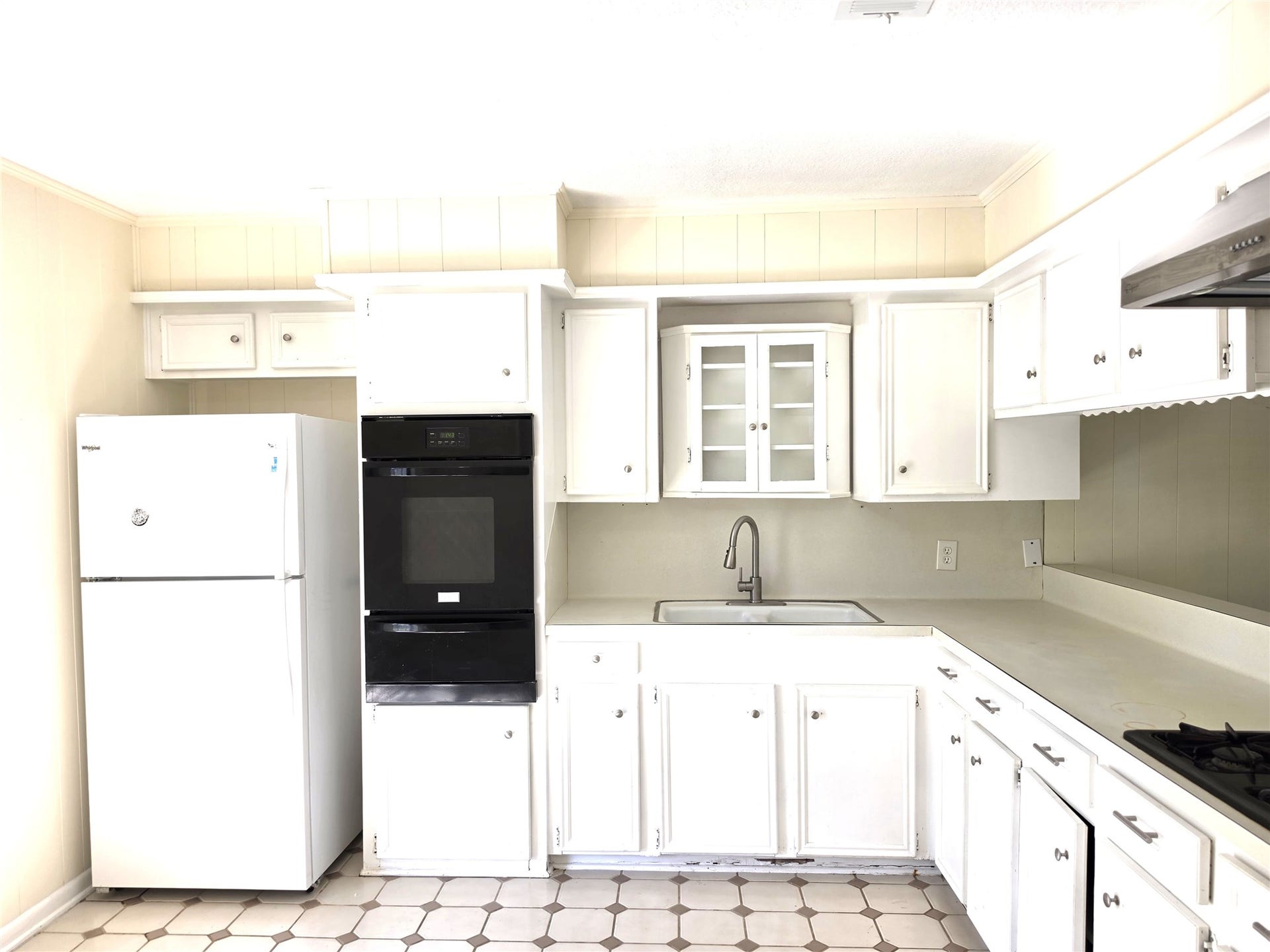 602 Airline Drive, Conroe, TX 77301 602 Airline Drive, Conroe, TX 77301