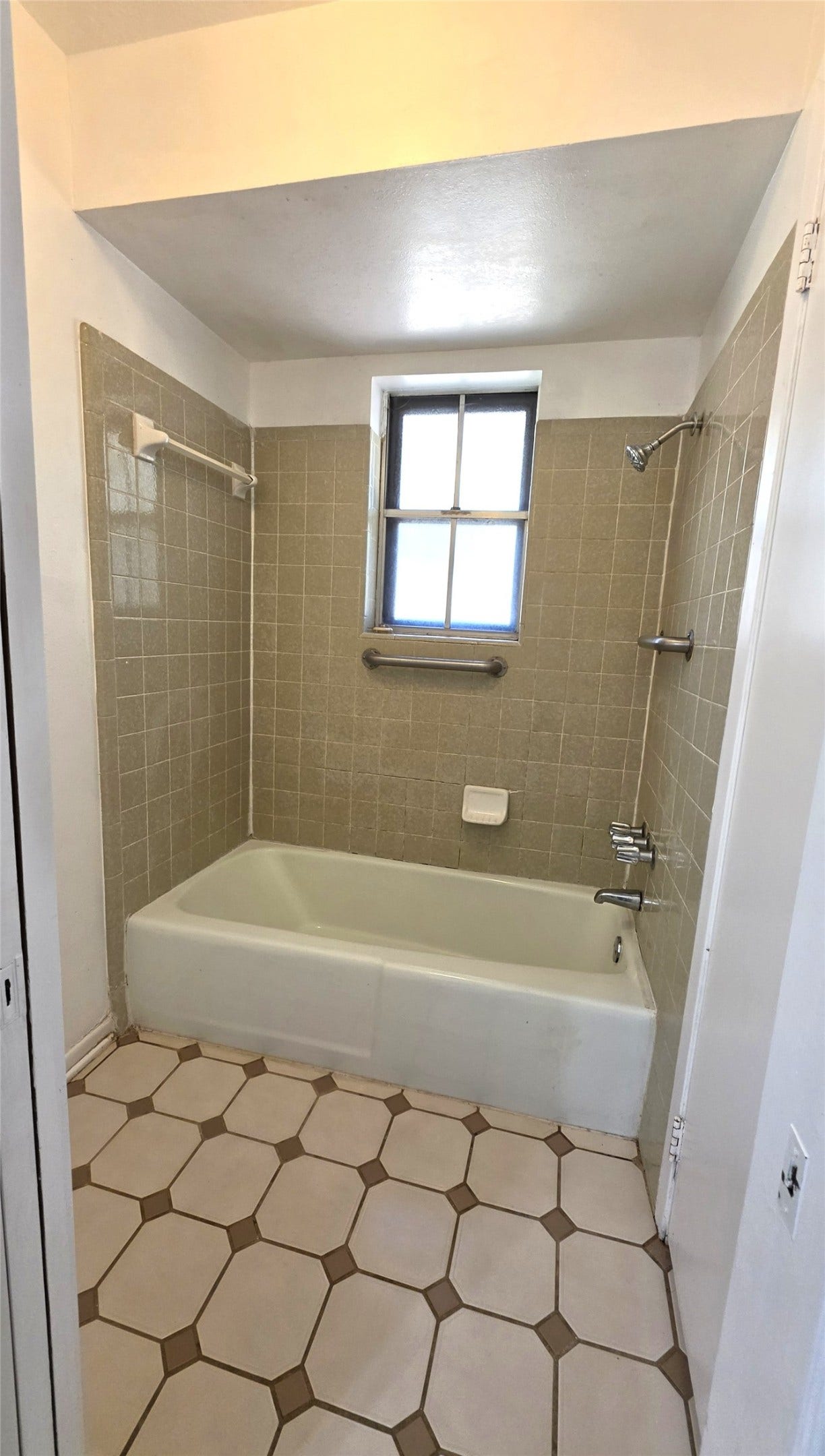602 Airline Drive, Conroe, TX 77301 602 Airline Drive, Conroe, TX 77301
