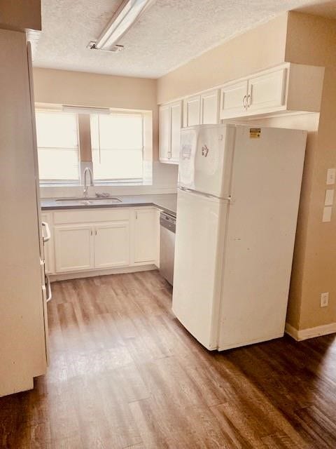 14 Richards Courts, La Marque, TX 77568 14 Richards Courts, La Marque, TX 77568