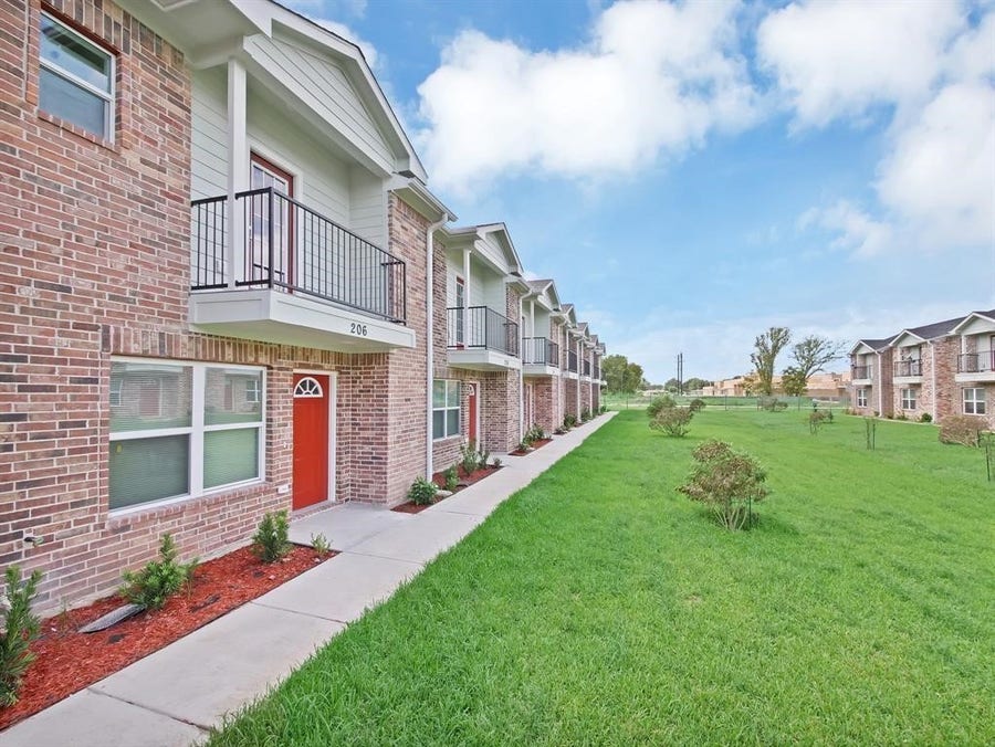 Property photo for 223 Fairfax Lane, Pasadena, TX