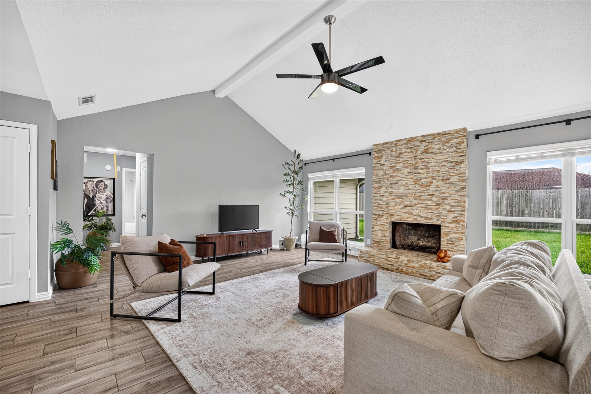 1931 Hilton Head Drive, Missouri City, TX 77459 This magnificent ranch is fully updated with breath-taking design you won't want to miss.