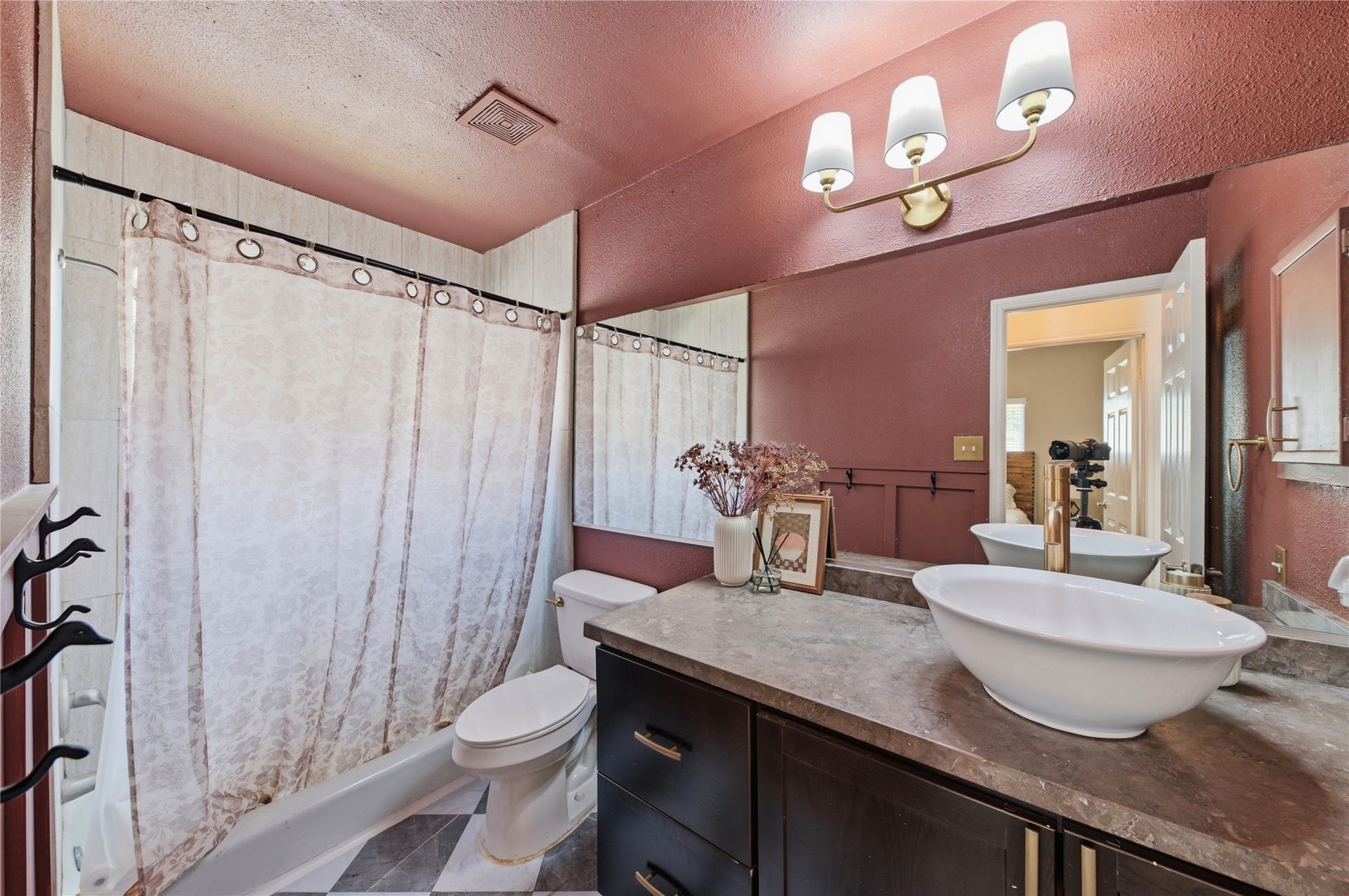 2211 Kinbrook Drive, Houston, TX 77077 The home also features a second full bathroom.