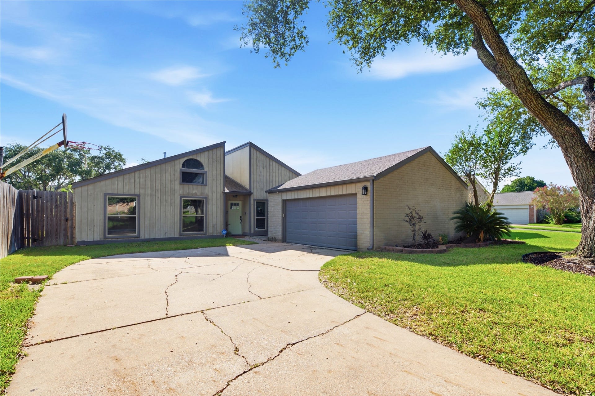 2211 Kinbrook Drive, Houston, TX 77077 This home features 3 bedrooms and 2 full baths.