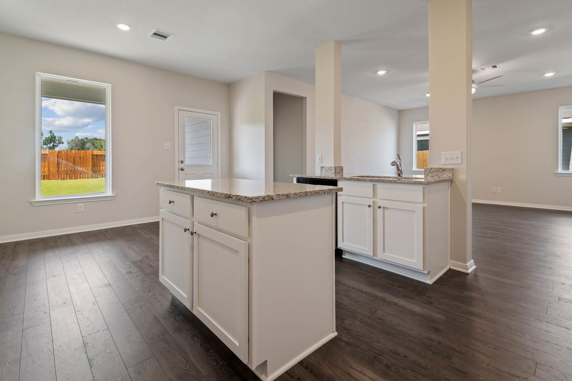16470 Honeysuckle Hill Drive, Conroe, TX 77303 16470 Honeysuckle Hill Drive, Conroe, TX 77303