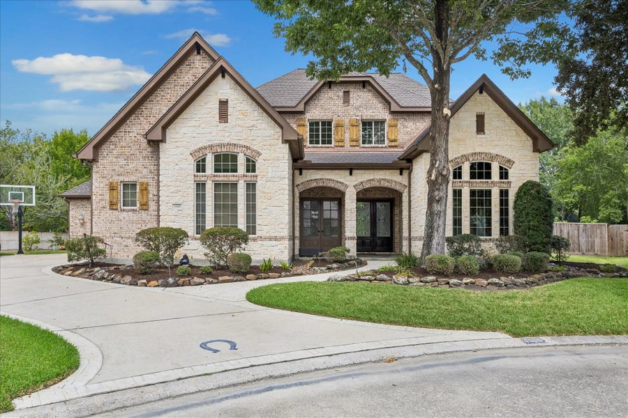 Property photo for 1518 Graystone Creek Court, Kingwood, TX