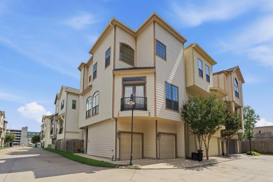 Property photo for 836 Garden Oaks Terrace, Houston, TX