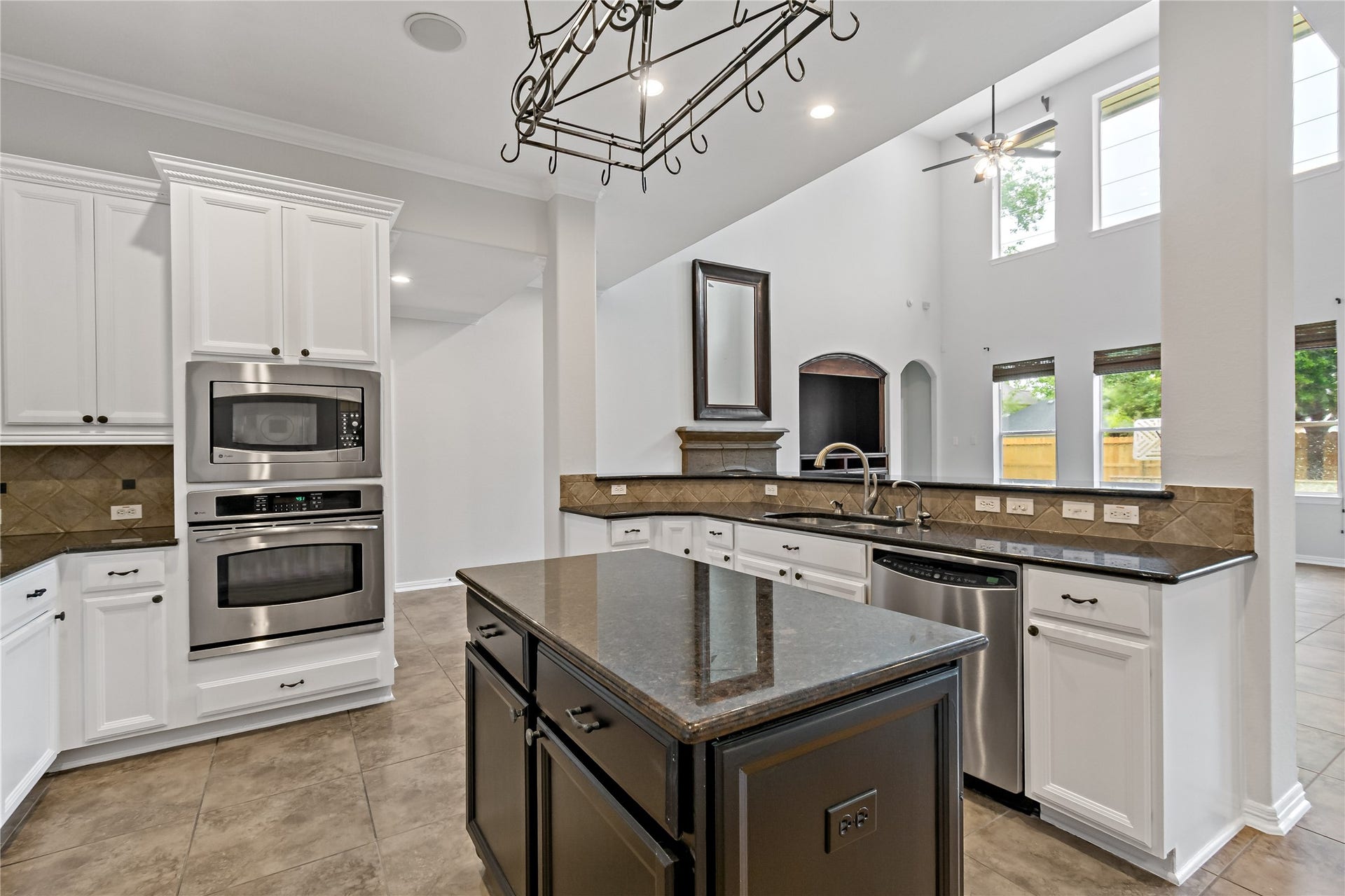 8835 Stowe Creek Lane, Missouri City, TX 77459 8835 Stowe Creek Lane, Missouri City, TX 77459