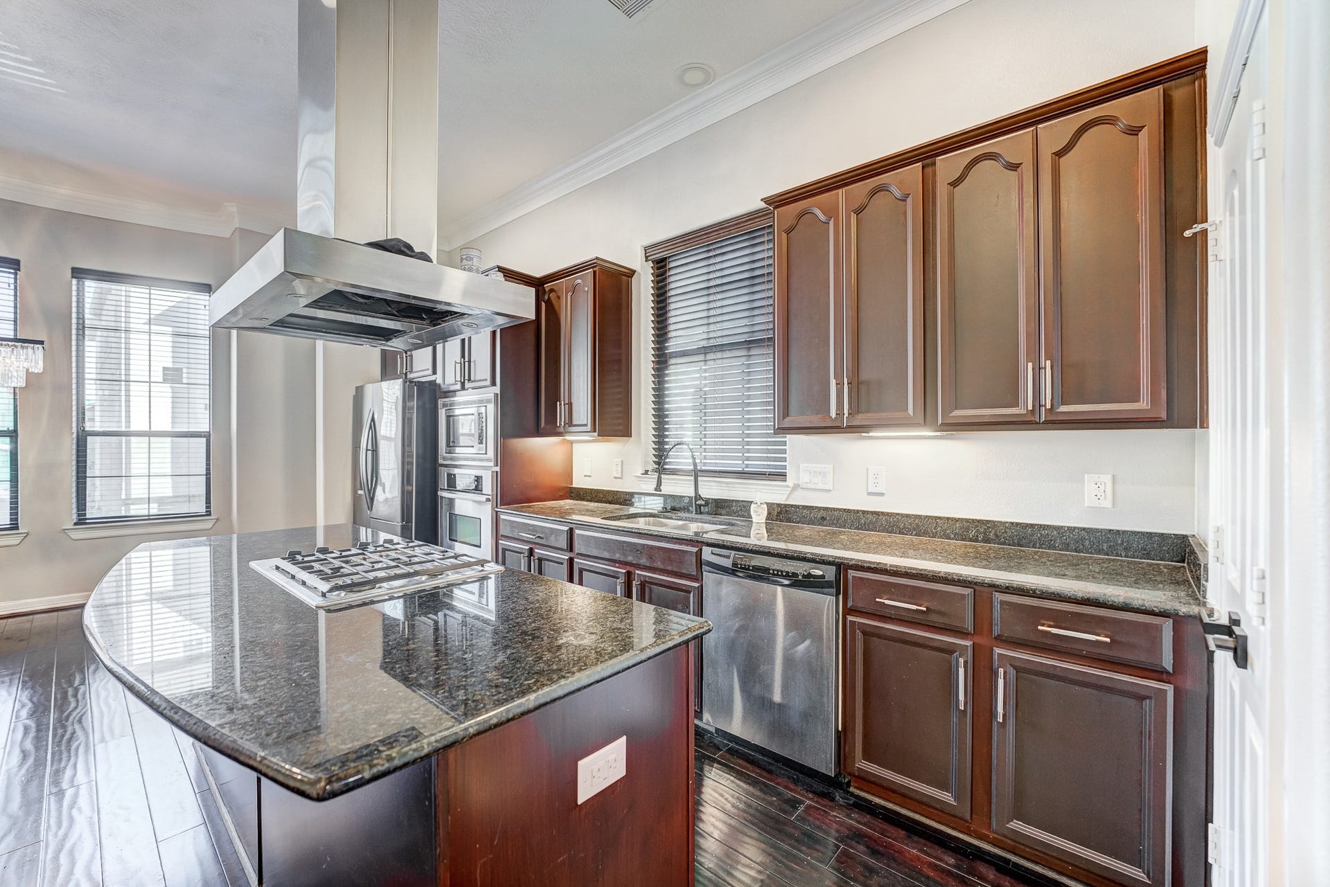 4118 Bonner View Lane, Houston, TX 77007 Kitchen