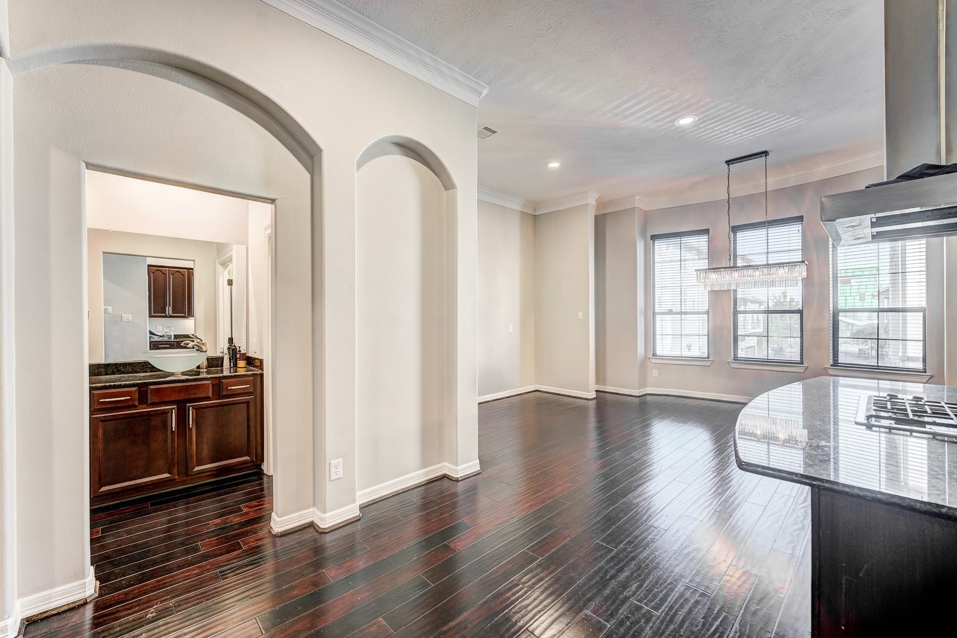 4118 Bonner View Lane, Houston, TX 77007 Main level with open concept