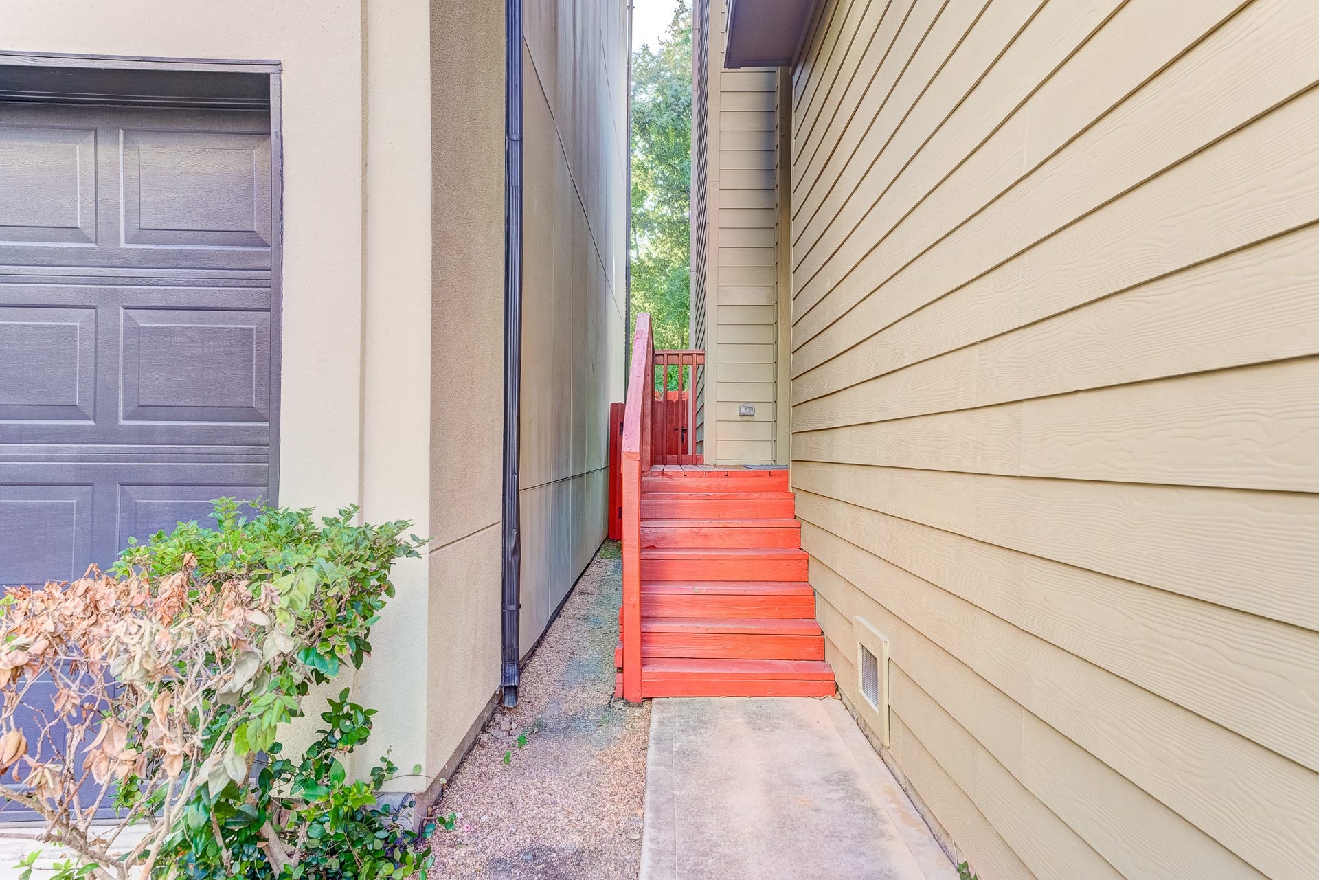 4118 Bonner View Lane, Houston, TX 77007 Front door