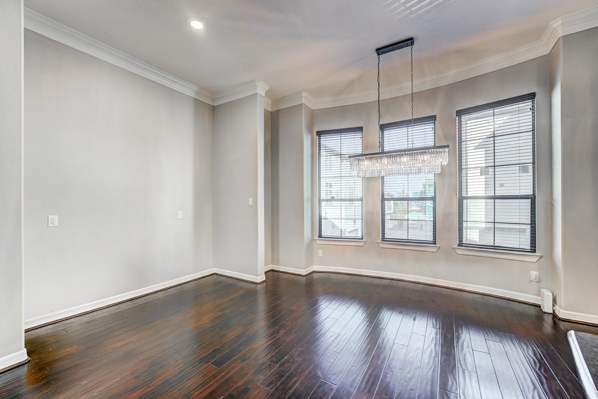 4118 Bonner View Lane, Houston, TX 77007 Dining room