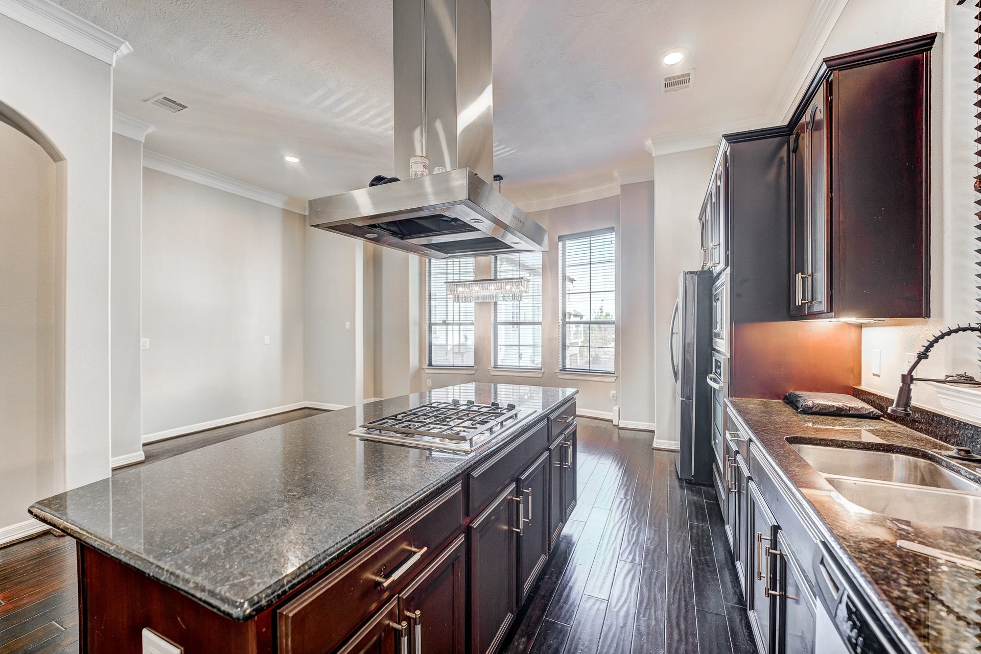 4118 Bonner View Lane, Houston, TX 77007 Kitchen